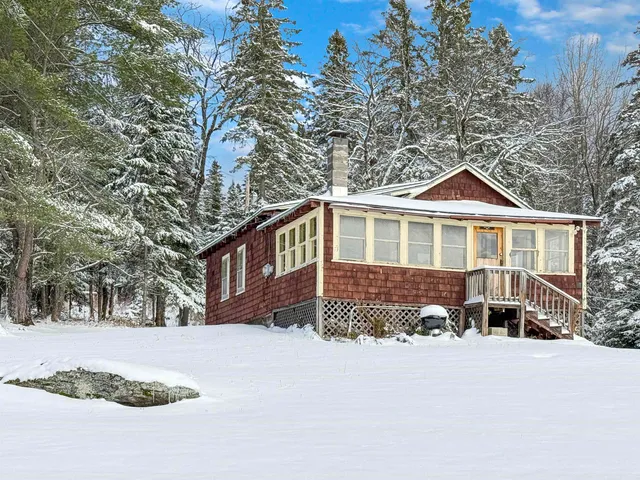 $329,400 | 19 Gray Road, Pittsburg, NH 03592
