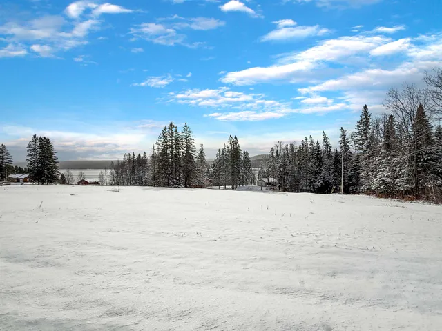 $329,400 | 19 Gray Road, Pittsburg, NH 03592