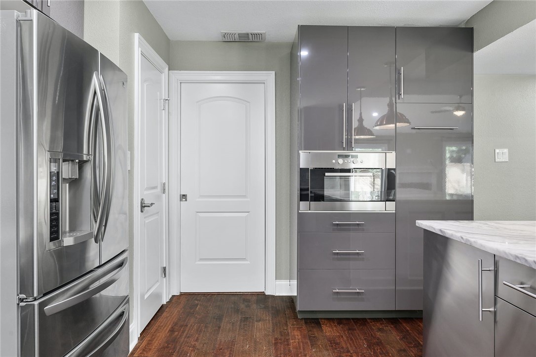 5116 Maulding Pass Austin, TX 78749 - Photo 7 of 19