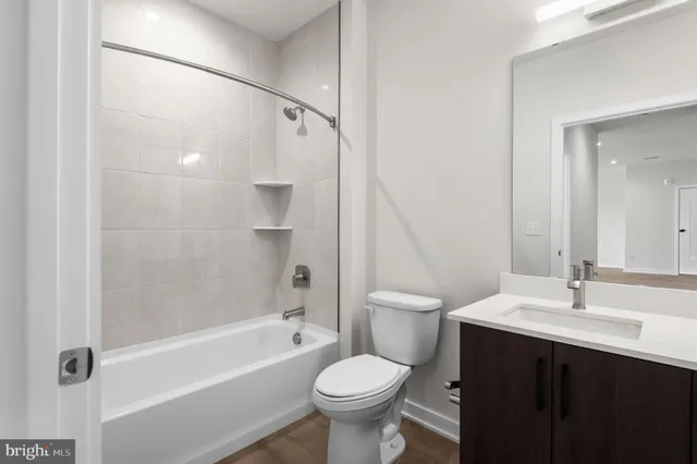 $3,113 | 26 South York Road, Unit 402, Hatboro, PA 19040