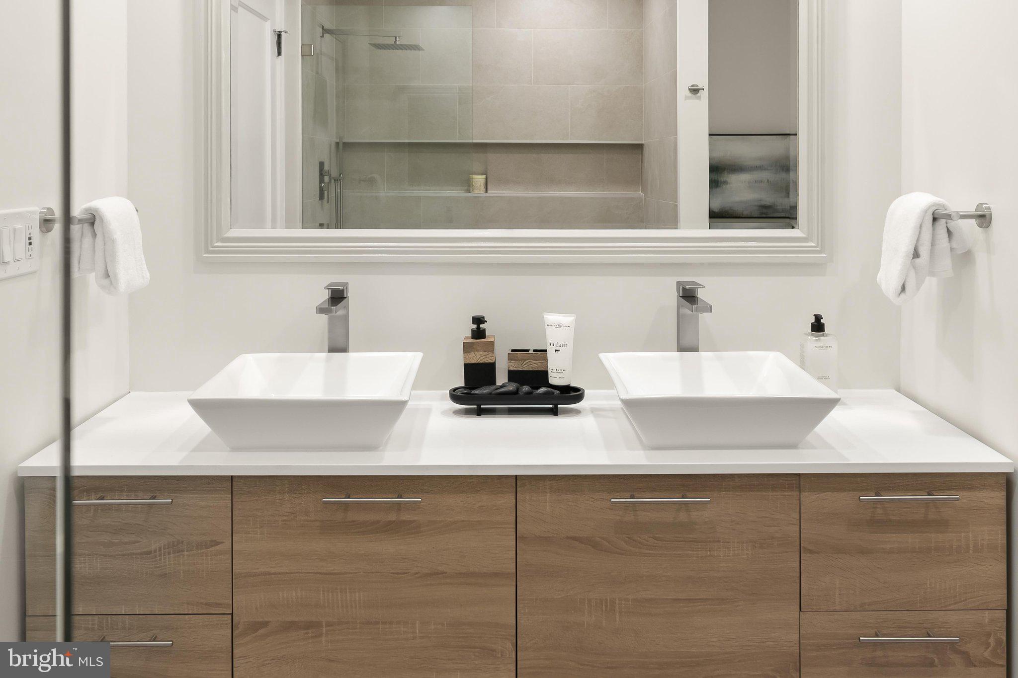 5193 Watson Street Northwest Washington, DC 20016 - Photo 24 of 45 Primary Bathroom