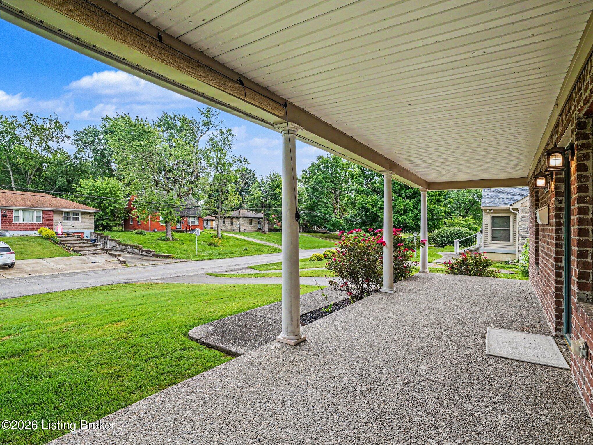 4624 Dohn Road Louisville, KY 40216 - Photo 30 of 34 024_file_7345