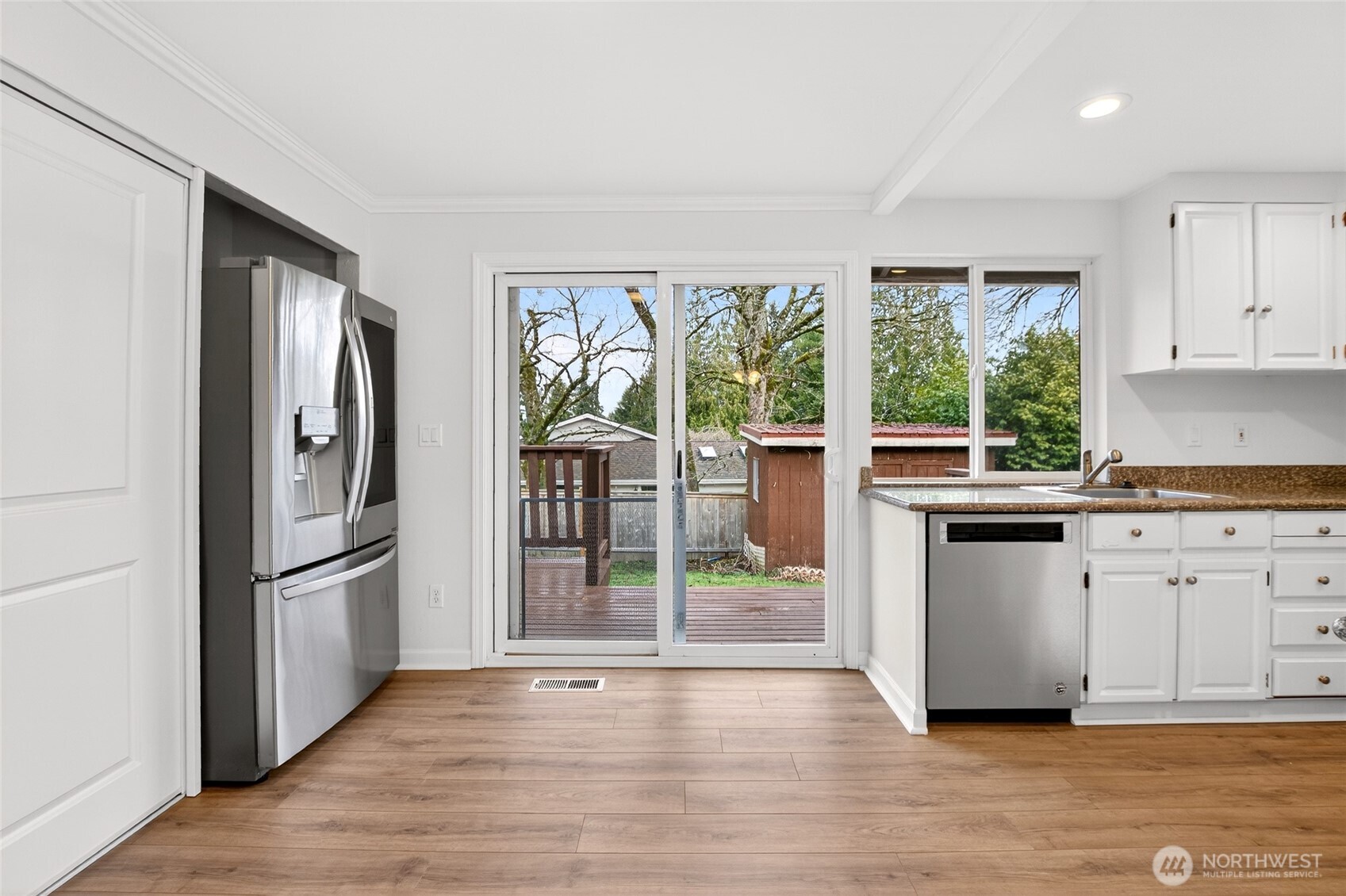 531 221st Street Southwest Bothell, WA 98021 - Photo 5 of 37