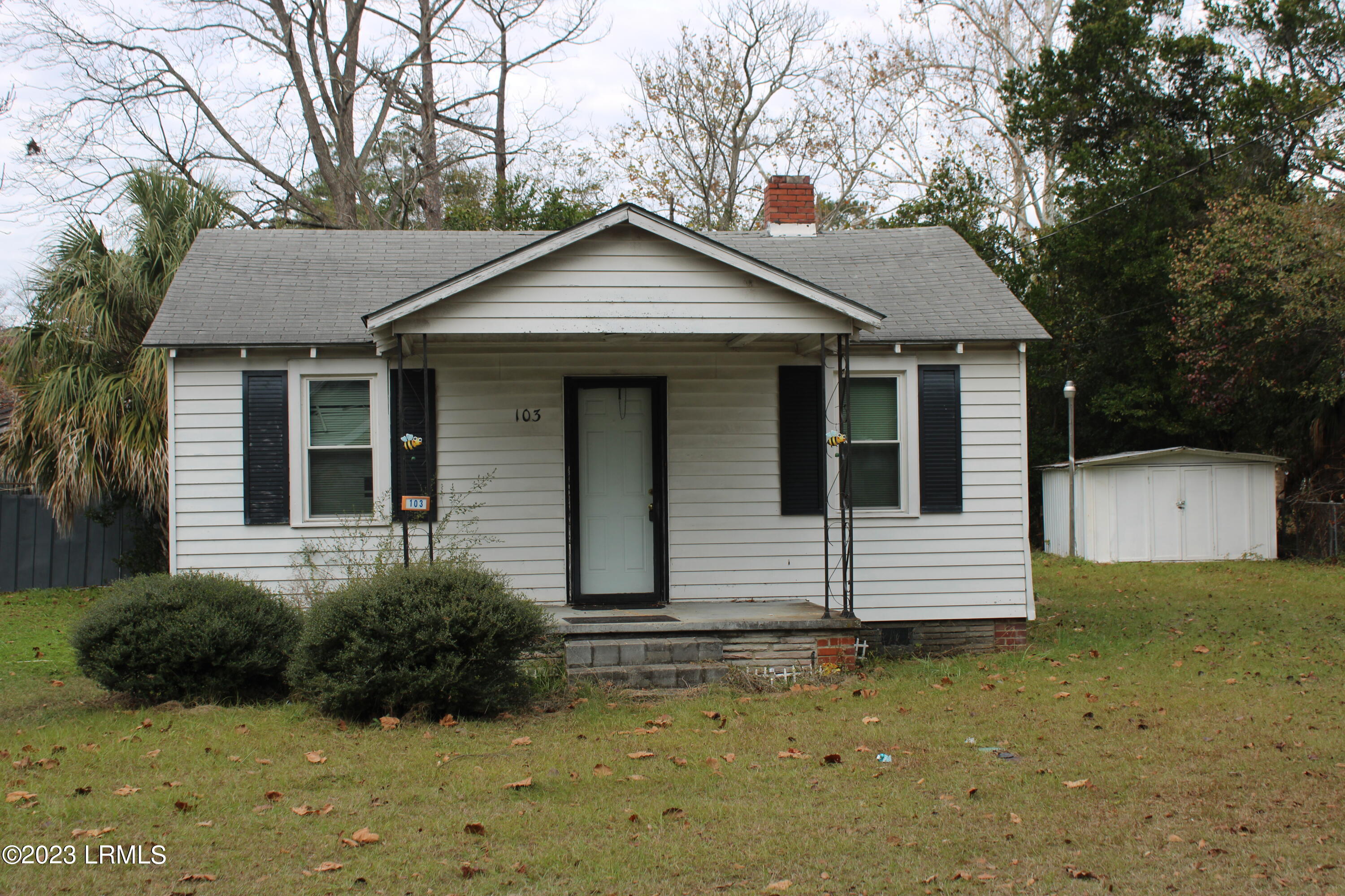 103 Freeman Street Hampton, SC 29924 - Photo 2 of 13 IMG_1469