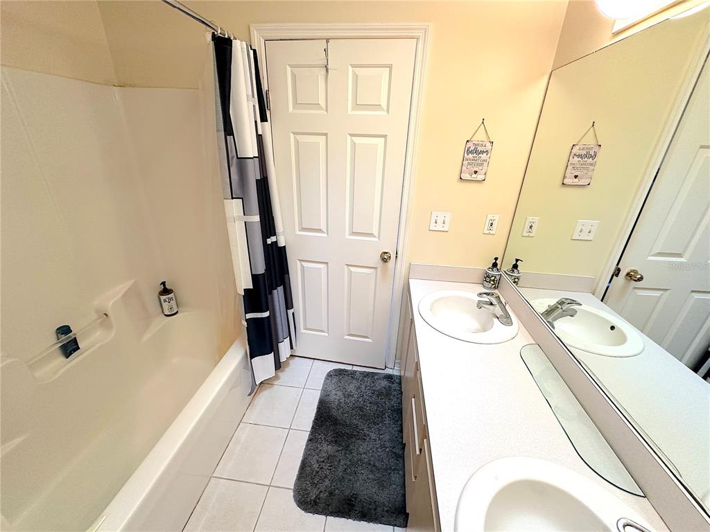8108 Southwest 65th Lane Gainesville, FL 32608 - Photo 10 of 25