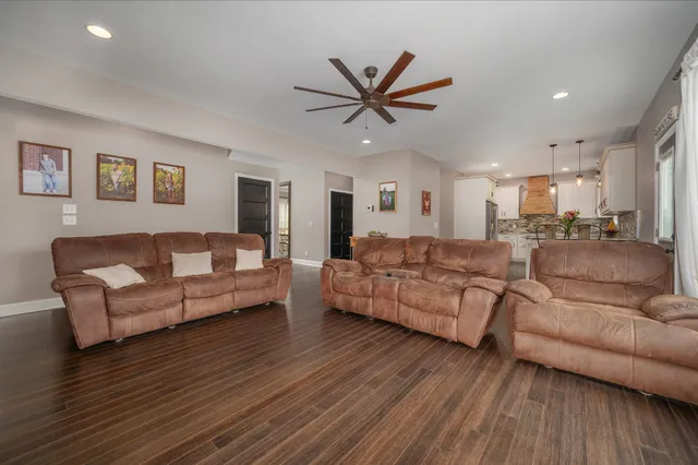 $699,900 | 1675 Walnut Hill Road, Lebanon, TN 37090