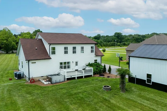 $699,900 | 1675 Walnut Hill Road, Lebanon, TN 37090