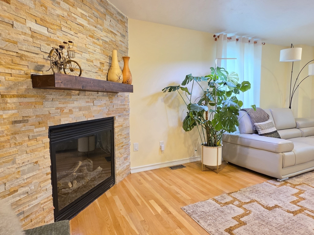 84 West Union Street Ashland, MA 01721 - Photo 9 of 41