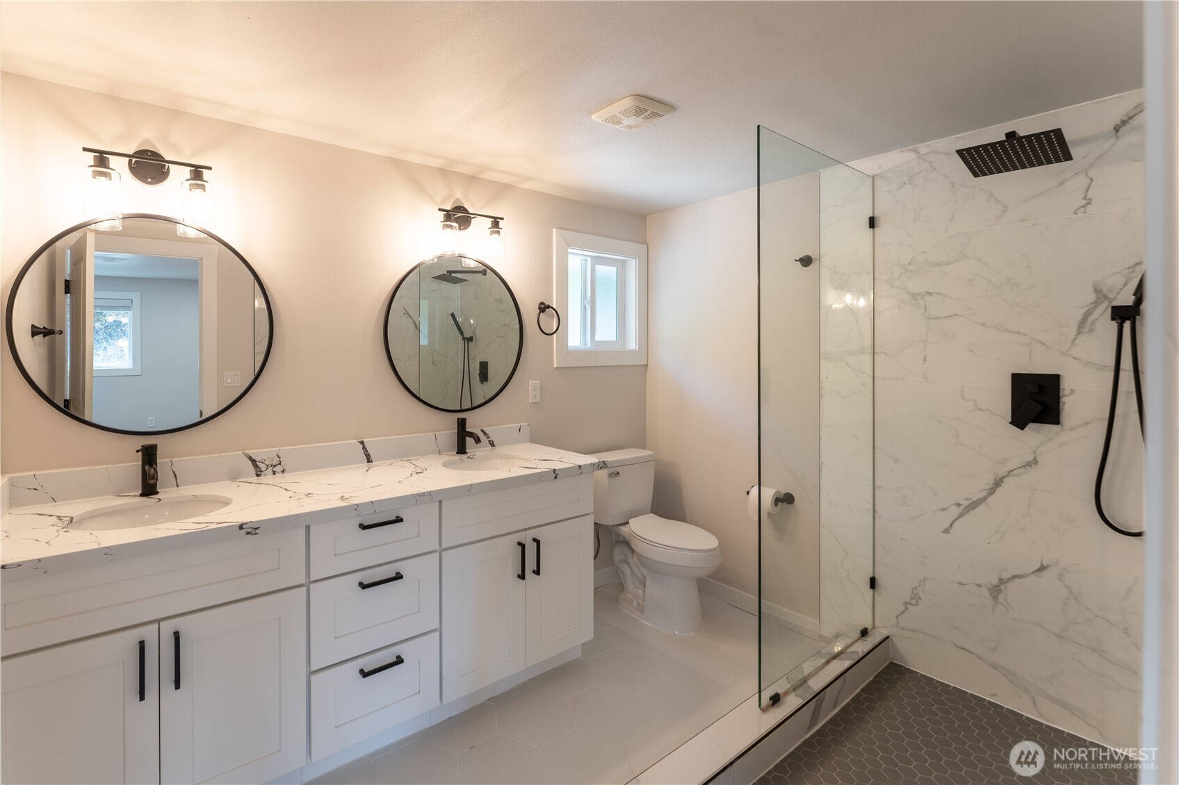 607 244th Street Southwest Bothell, WA 98021 - Photo 14 of 29