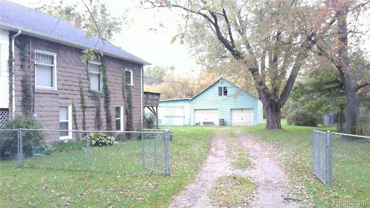 8524 Morris Road Goodells, MI 48027 - Photo 22 of 29 WIN_20151006_150934.JPG