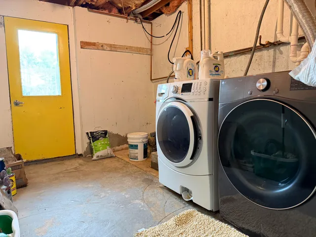 $308,000 | 852 River Road, Dresden, ME 04342