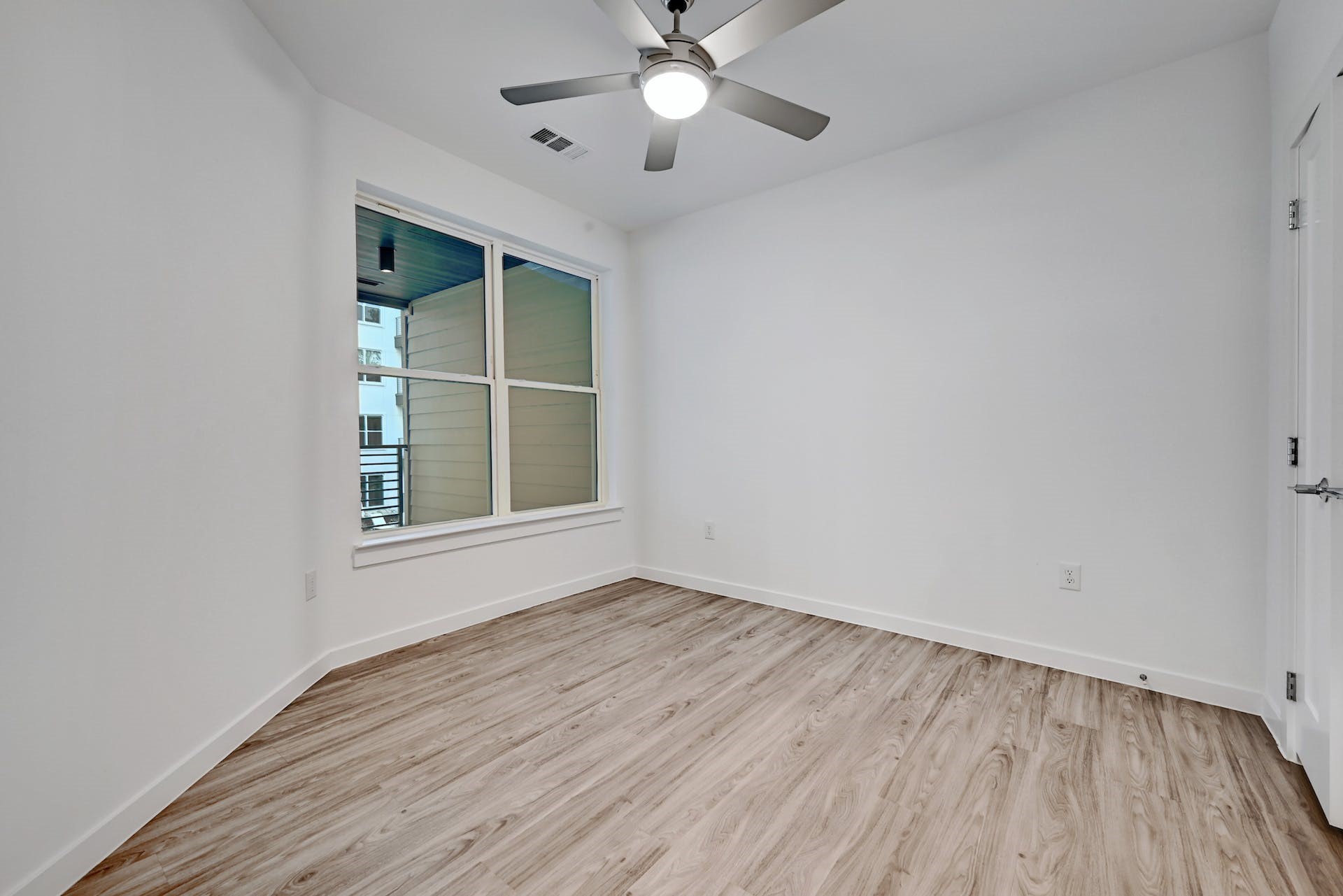 4801 Springdale Road, Unit 1204 Austin, TX 78723 - Photo 16 of 28