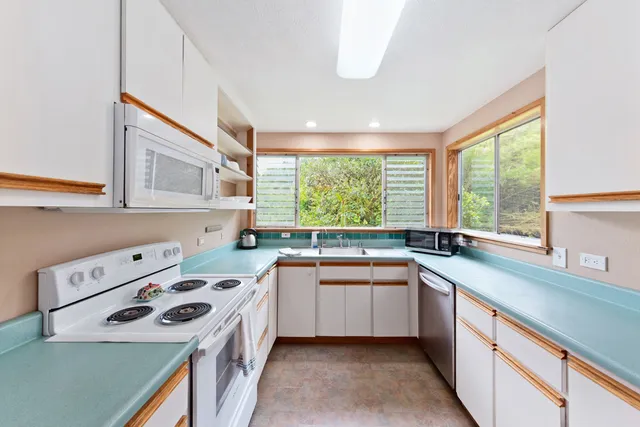 $995,000 | 1436 Maikalani Street, Hilo, HI 96720