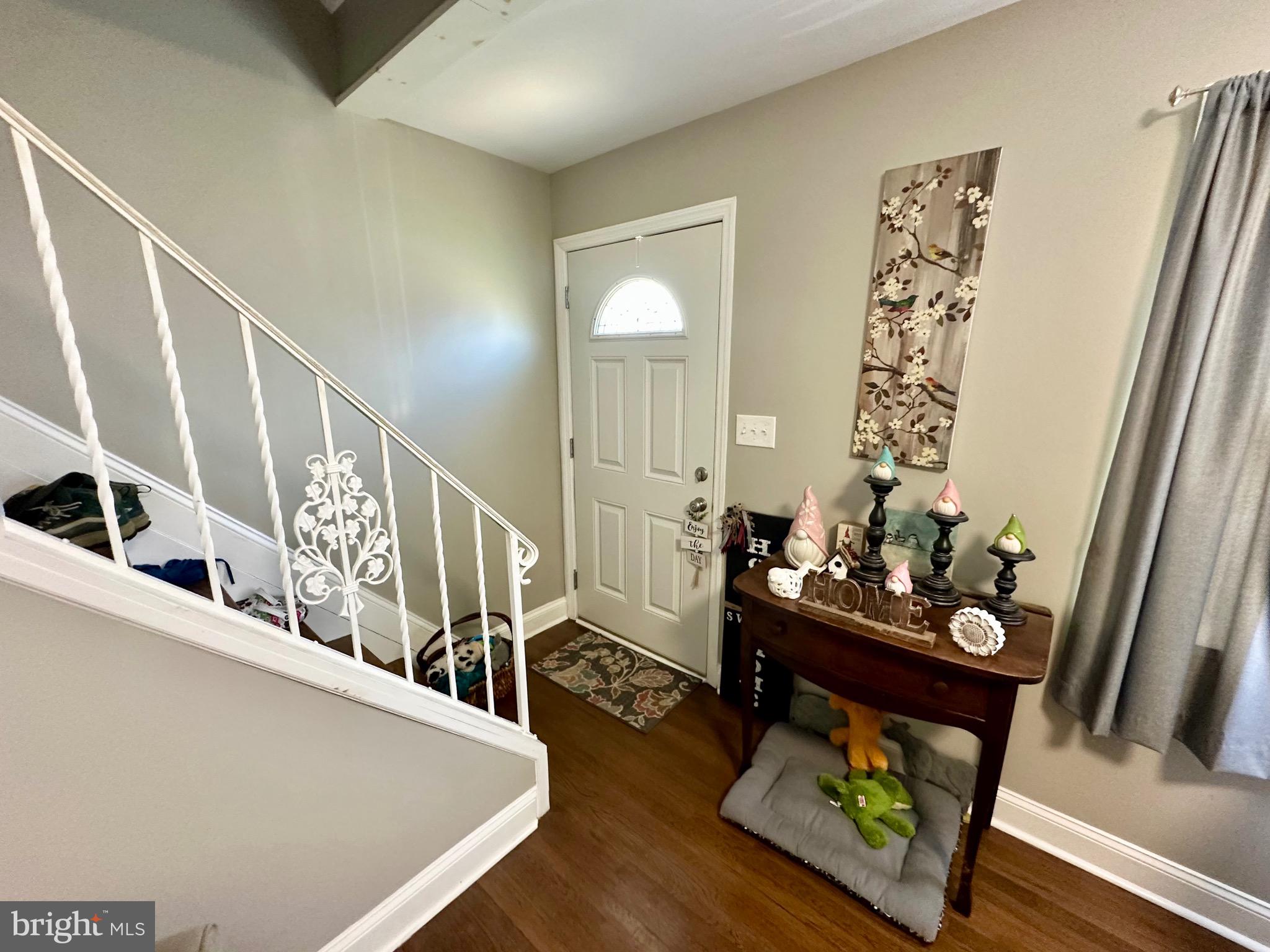 29 Petty Ridge Road Hamilton, NJ 08620 - Photo 14 of 47 a living room with furniture