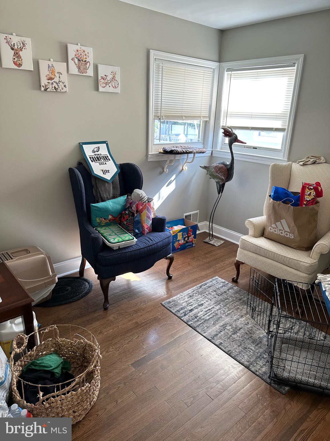 29 Petty Ridge Road Hamilton, NJ 08620 - Photo 28 of 47 a living room with furniture and a potted plant