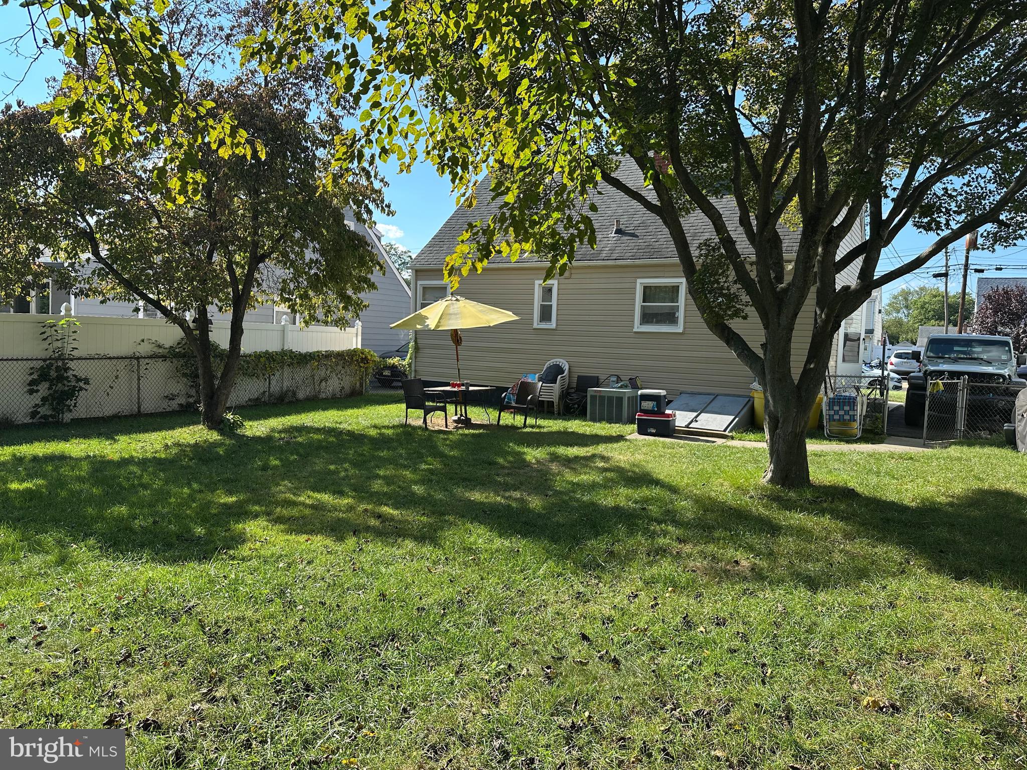 29 Petty Ridge Road Hamilton, NJ 08620 - Photo 43 of 47 a front view of a house with garden