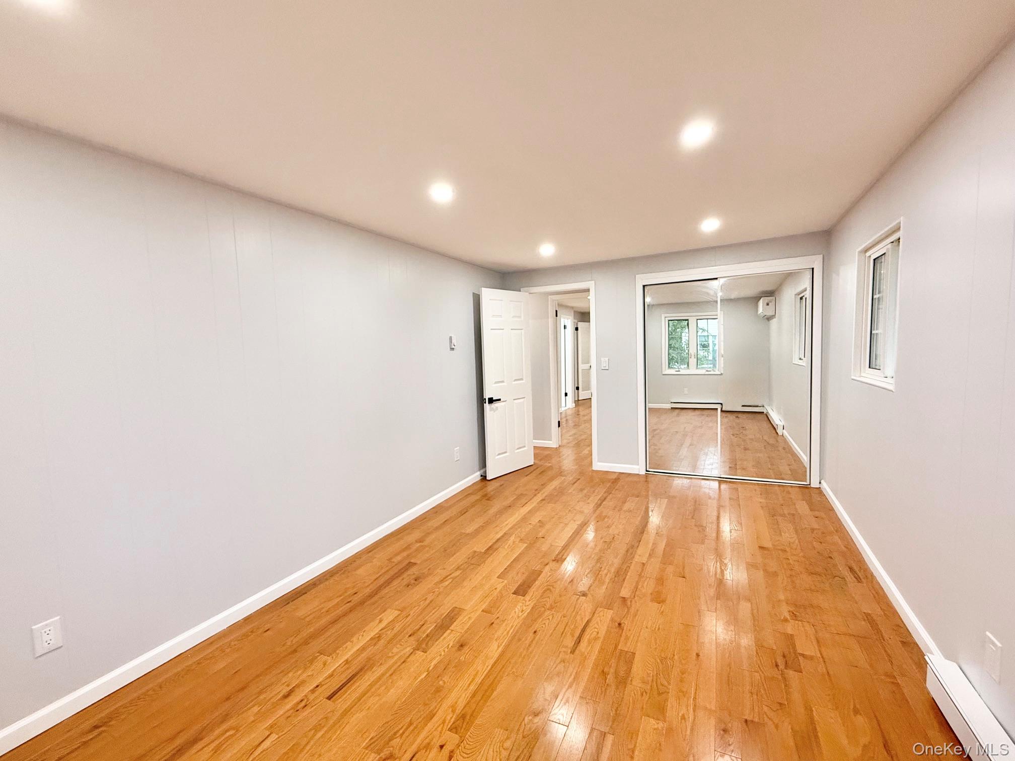20 Baylis Place Syosset, NY 11791 - Photo 17 of 21