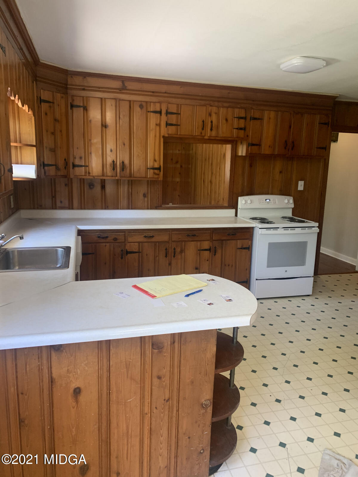 787 Windsor Road Macon, GA 31204 - Photo 5 of 11 IMG_2125