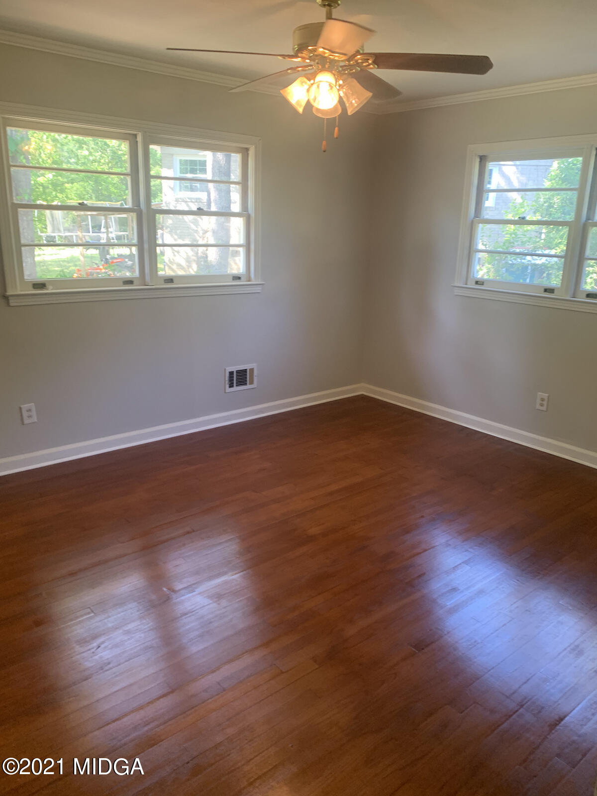 787 Windsor Road Macon, GA 31204 - Photo 6 of 11 IMG_2131