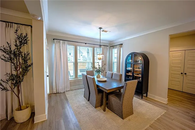 $619,900 | 6833 Benjamin Drive, Flowery Branch, GA 30542