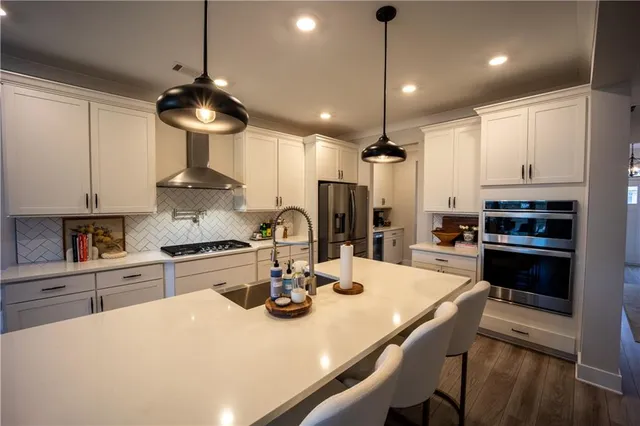 $619,900 | 6833 Benjamin Drive, Flowery Branch, GA 30542