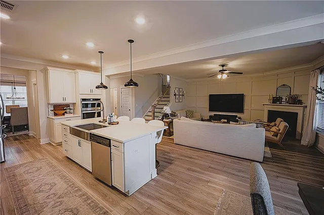 $619,900 | 6833 Benjamin Drive, Flowery Branch, GA 30542