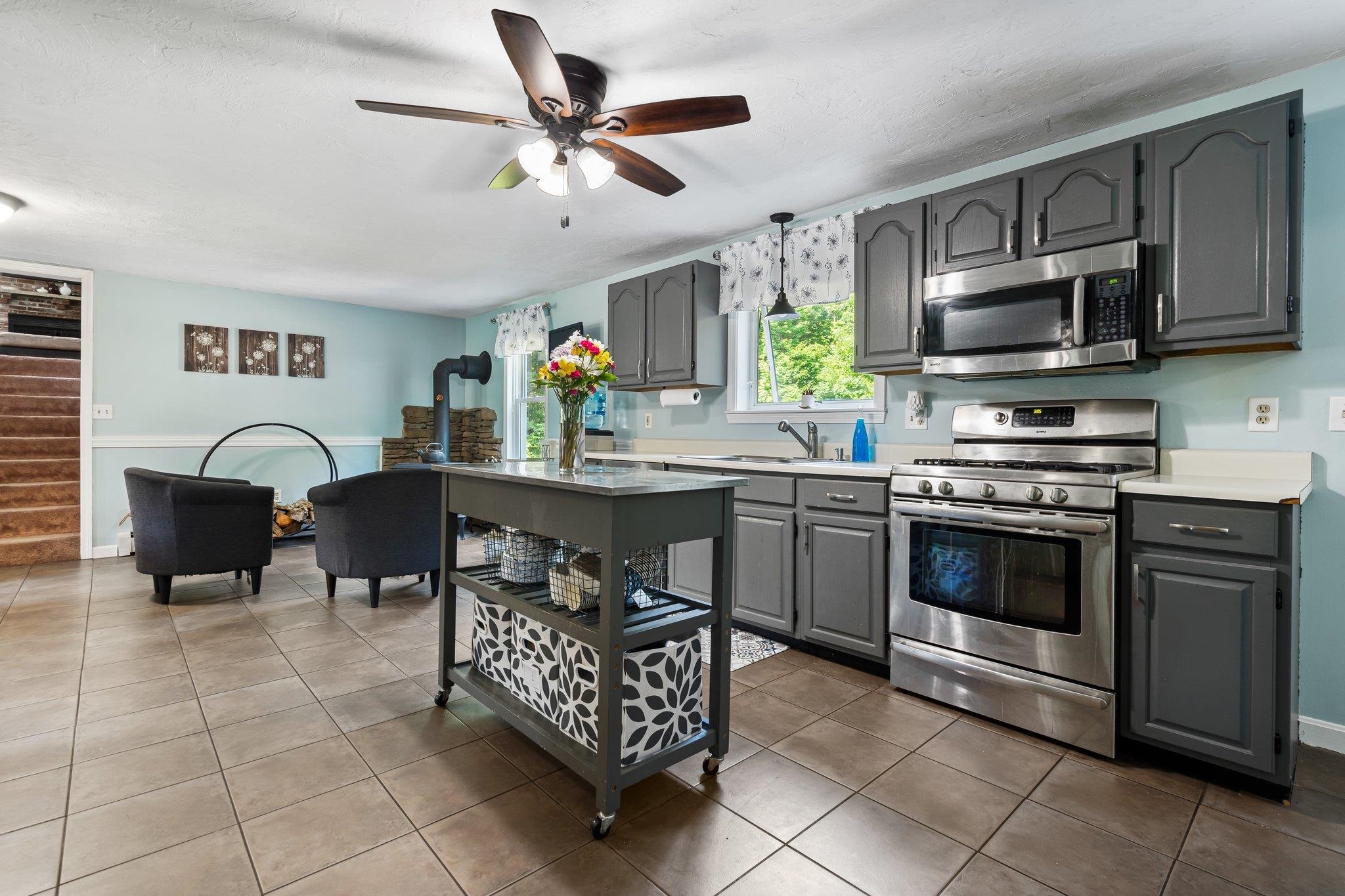 1 Kenneth Road Sandown, NH 03873 - Photo 39 of 40