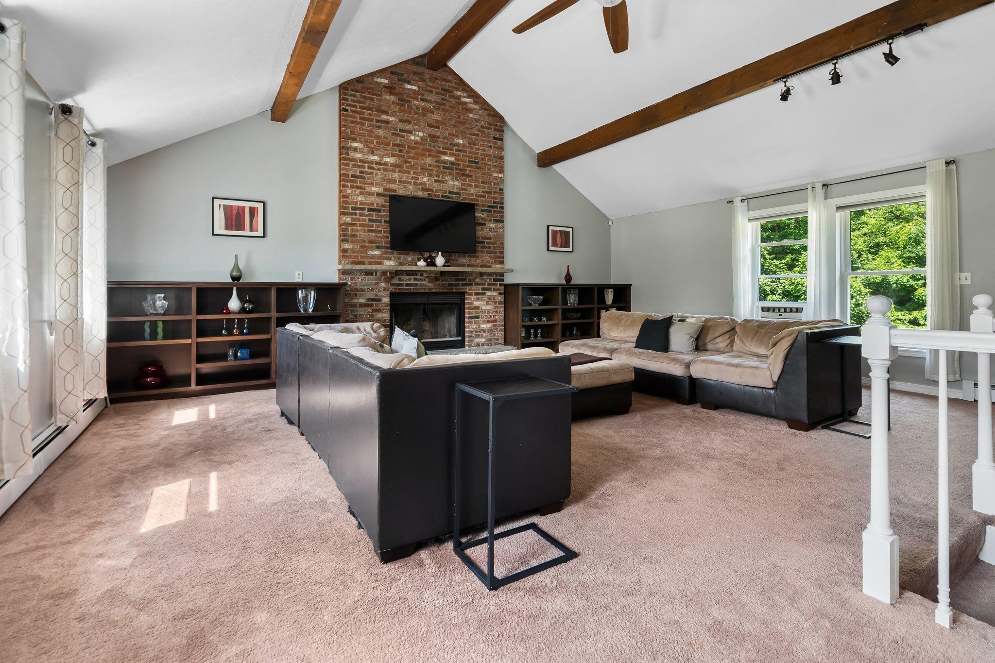 1 Kenneth Road Sandown, NH 03873 - Photo 8 of 40