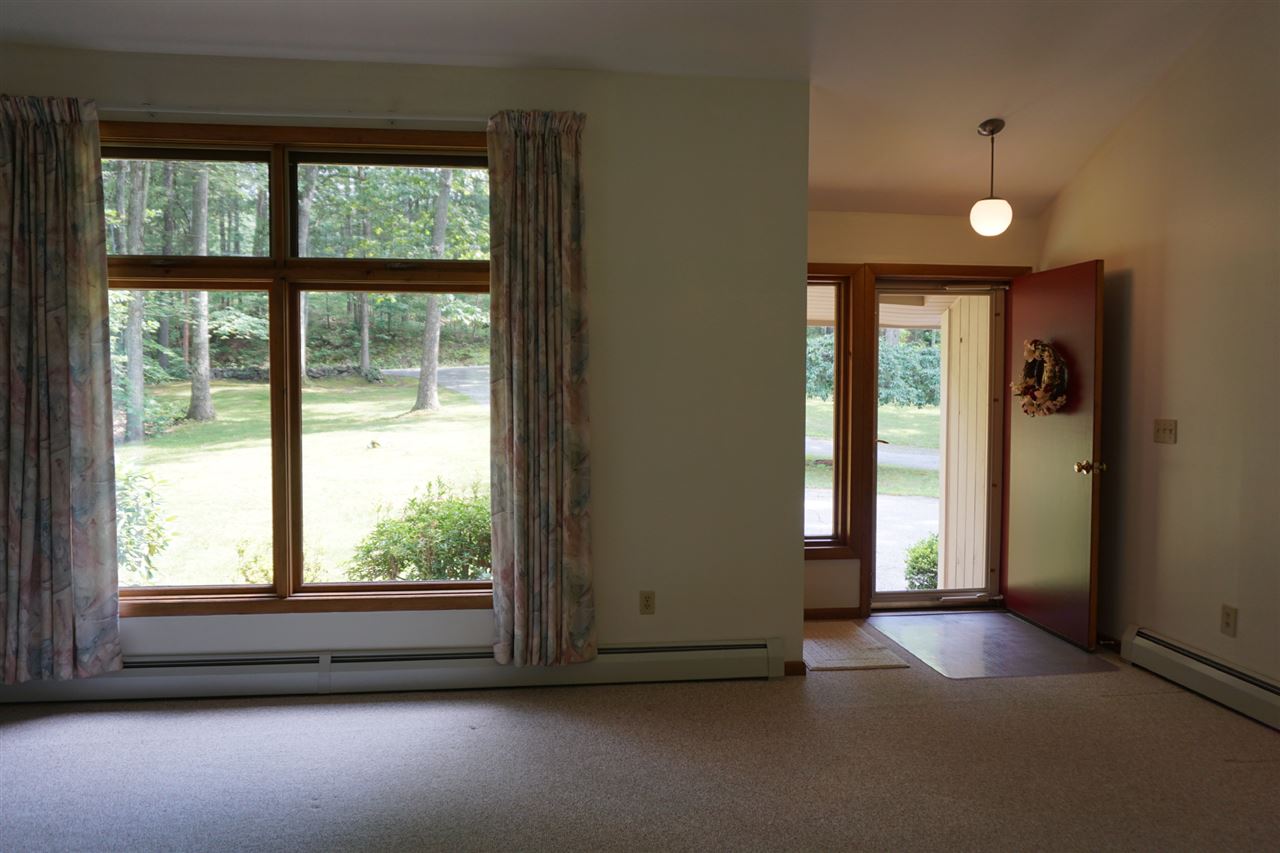 310 Wheeler Road Hollis, NH 03049 - Photo 5 of 31