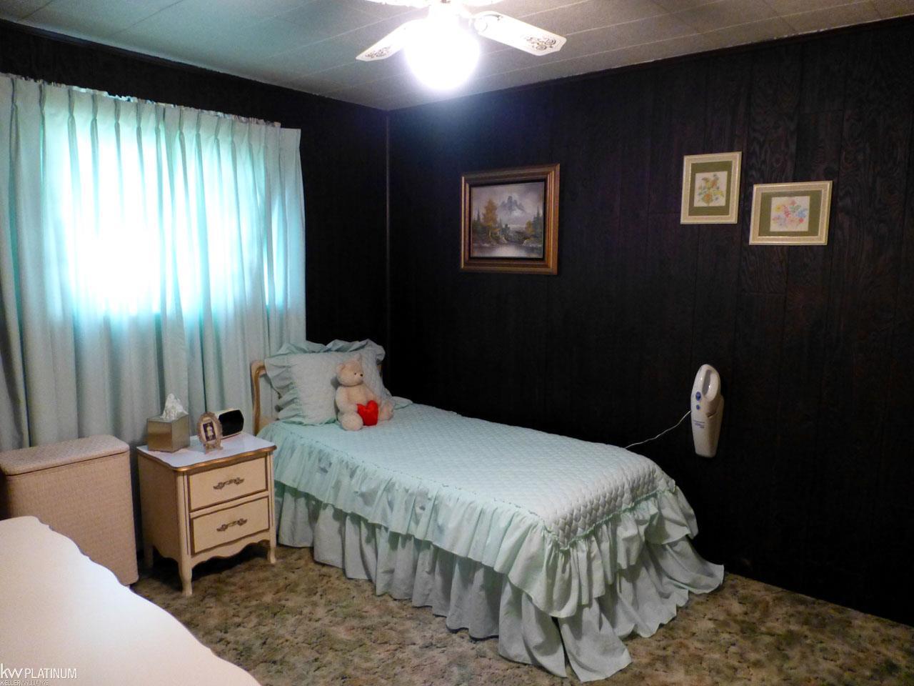 8695 Frith Road Columbus, MI 48063 - Photo 19 of 30 31333963-18.JPG