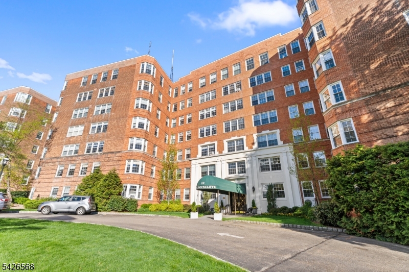 10 Crestmont Road, Unit 3L Montclair, NJ 07042 - Photo 41 of 41 Gallery Image 41