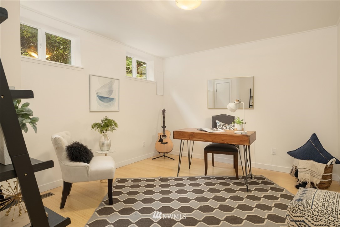 10071 Northeast Knight Road Bainbridge Island, WA 98110 - Photo 22 of 38 Gallery Image 22