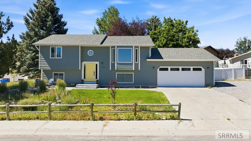 2000 Sandy Lane Pocatello, ID 83204 - Photo 4 of 46