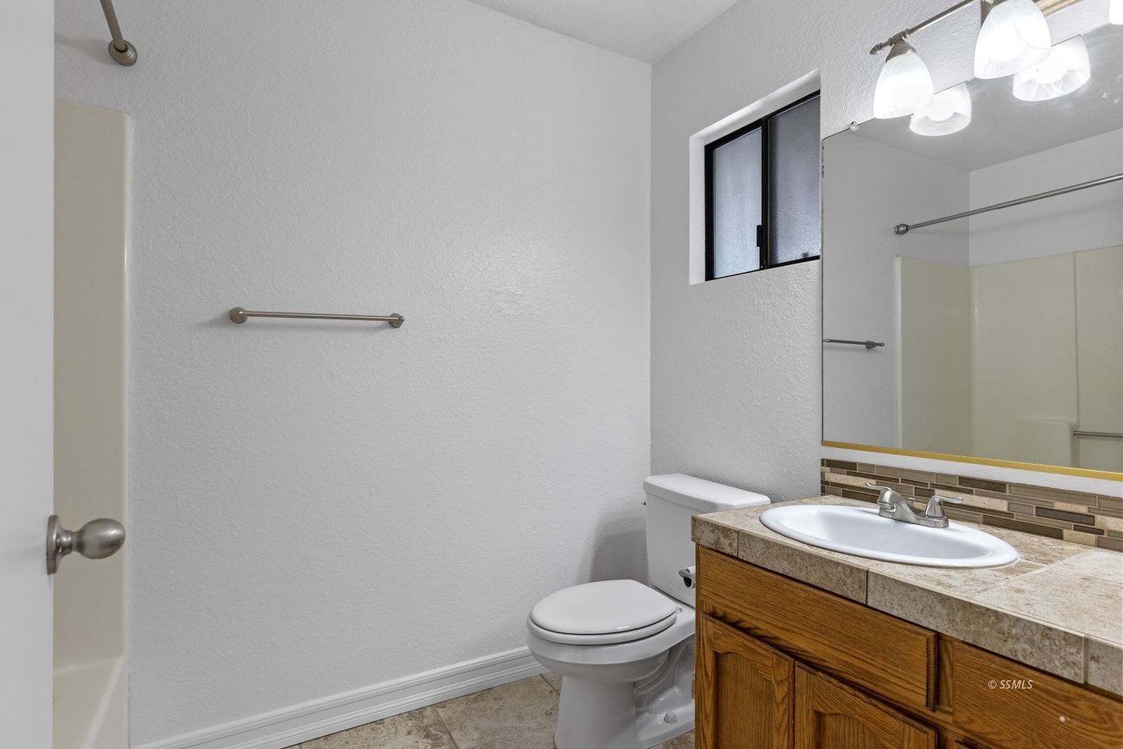 161 East Upjohn Avenue Ridgecrest, CA 93555 - Photo 14 of 26
