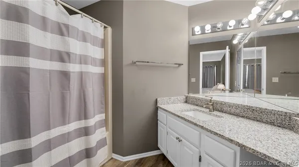 $369,000 | 258 Regatta Bay Circle, Unit 2D, Lake Ozark, MO 65049