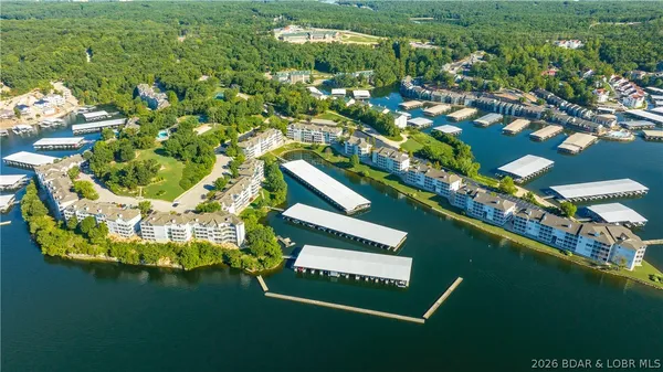 $369,000 | 258 Regatta Bay Circle, Unit 2D, Lake Ozark, MO 65049