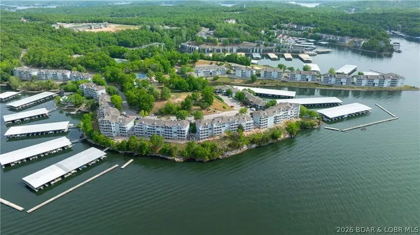 $369,000 | 258 Regatta Bay Circle, Unit 2D, Lake Ozark, MO 65049