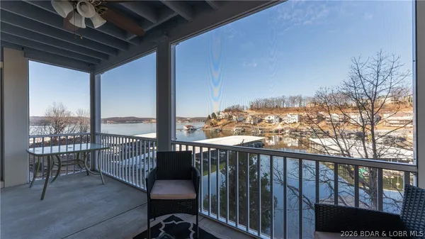 $369,000 | 258 Regatta Bay Circle, Unit 2D, Lake Ozark, MO 65049