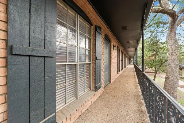 $179,000 | 6015 East University Boulevard, Unit 228, Dallas, TX 75206