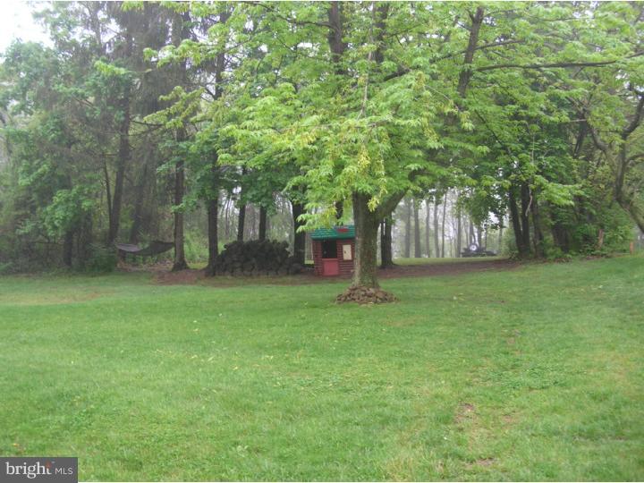 153 Vermont Road Reading, PA 19608 - Photo 22 of 23 Back Yard