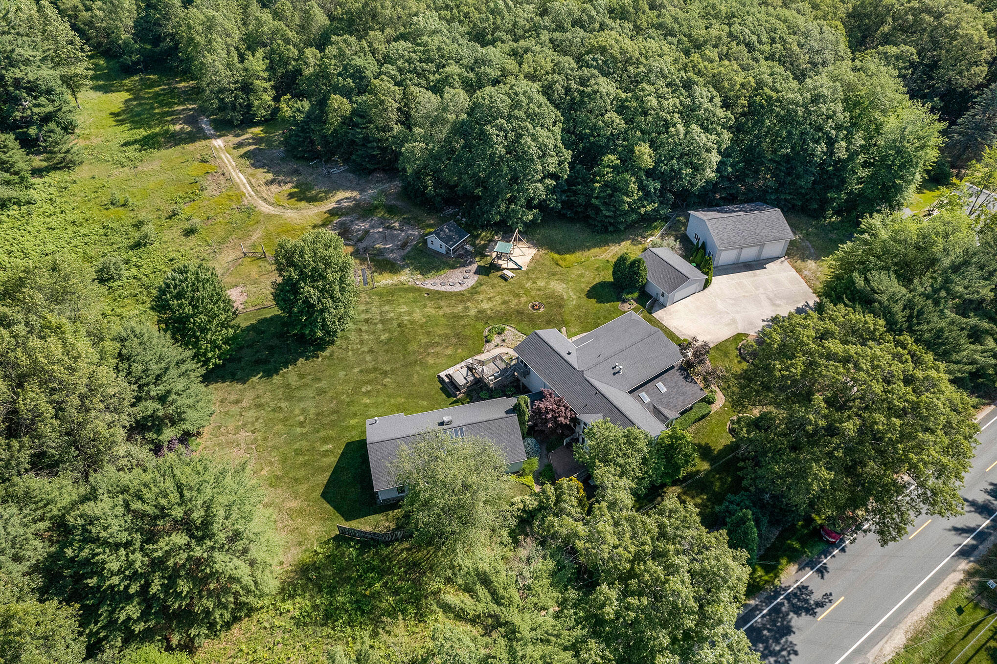 1148 West River Road Muskegon, MI 49445 - Photo 3 of 56 DJI_0118