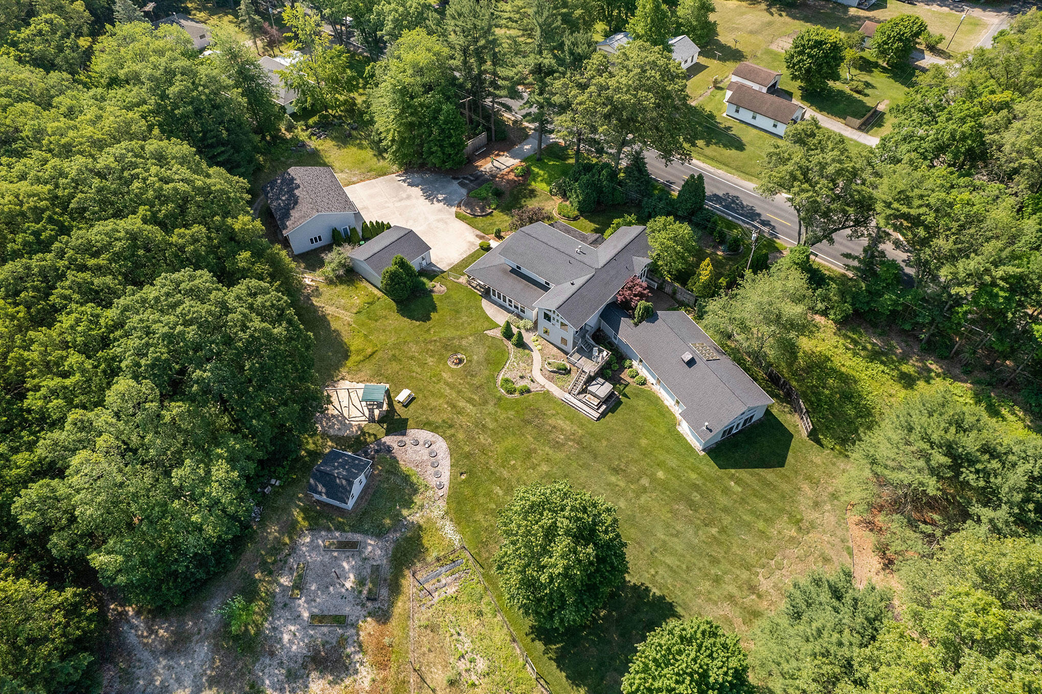 1148 West River Road Muskegon, MI 49445 - Photo 7 of 56 DJI_0144