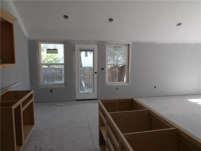 $289,999 | 303 South Lexington Street, Holden, MO 64040