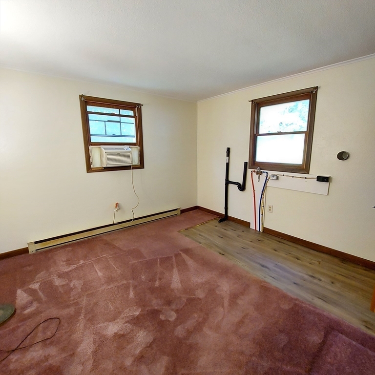 1075 West Brookfield Road New Braintree, MA 01531 - Photo 16 of 42