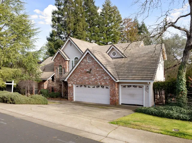 a view of house and outdoor space