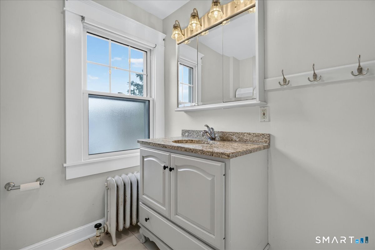 146 Filbert Street Hamden, CT 06517 - Photo 34 of 40
