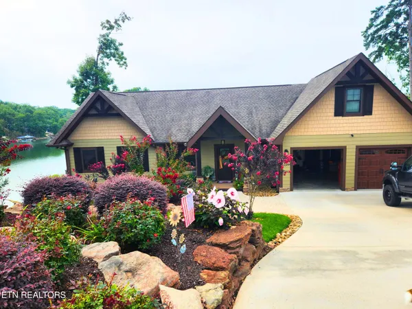 $1,500,000 | 763 Waterfront Way, Ten Mile, TN 37880