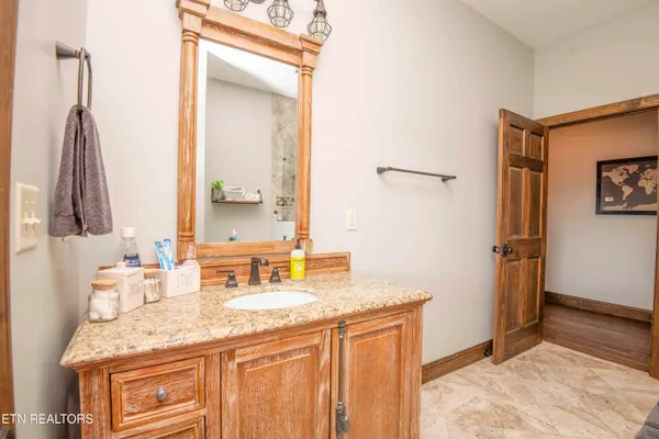 $1,500,000 | 763 Waterfront Way, Ten Mile, TN 37880