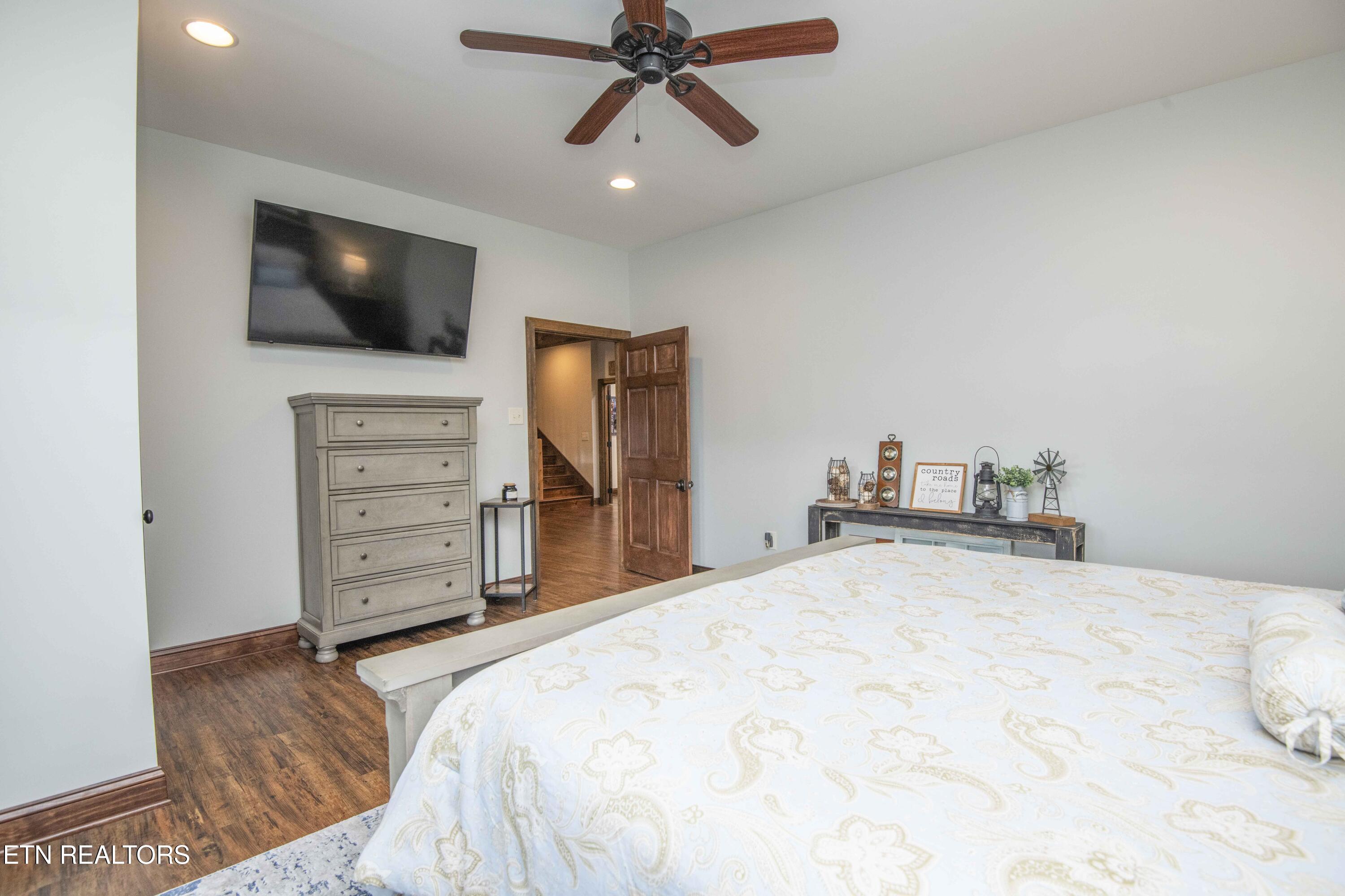 763 Waterfront Way Ten Mile, TN 37880 - Photo 30 of 58 second bed 1_1