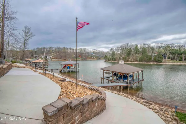 $1,500,000 | 763 Waterfront Way, Ten Mile, TN 37880